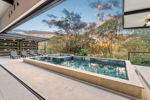 Private pool