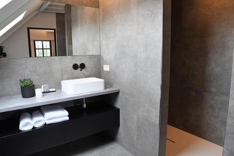 Free toiletries, hair dryer, towels, soap