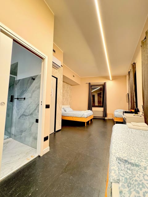 Comfort Quadruple Room, City View | Desk, soundproofing, free WiFi