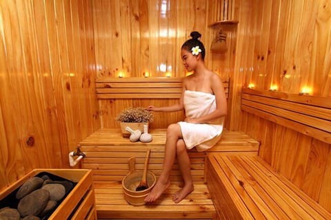 Steam room, body treatments, body scrubs, reflexology, 3 treatment rooms