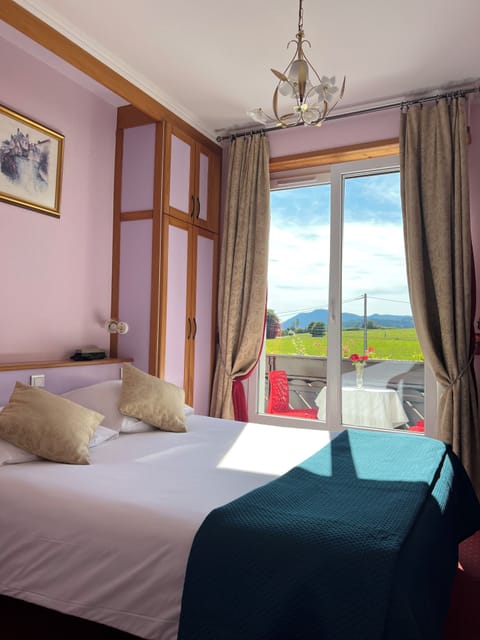 In-room safe, desk, laptop workspace