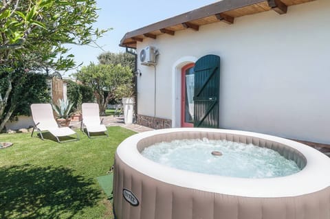 Villa, 3 Bedrooms, Accessible, Smoking | Outdoor spa tub