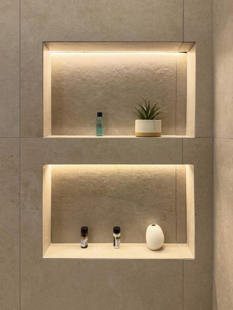 Luxury Apartment, Balcony, City View | Bathroom | Shower, rainfall showerhead, eco-friendly toiletries, hair dryer