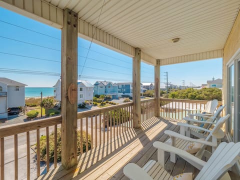Studio (4 Bedrooms) | Property amenity