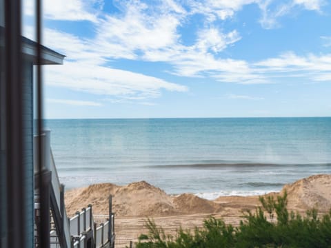 Studio (4 Bedrooms) | Property amenity