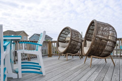 Studio (2 Bedrooms) | Property grounds