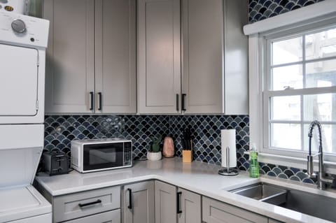 Studio (2 Bedrooms) | Property amenity