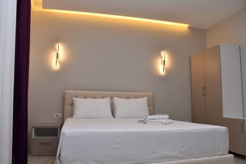 Deluxe Double Room | Premium bedding, down comforters, in-room safe, individually decorated