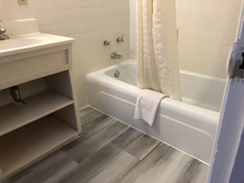 Free toiletries, hair dryer