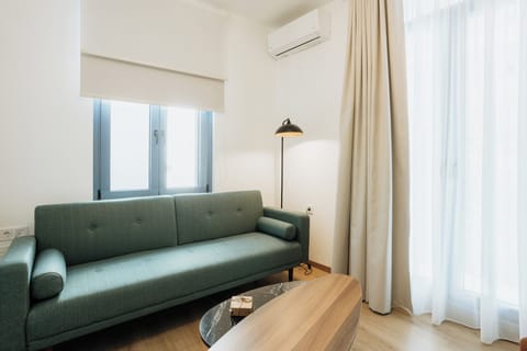 Triple Room | Living area