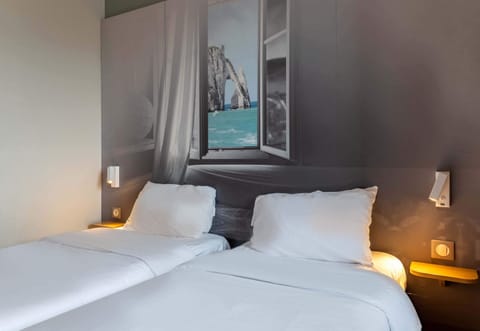 Twin Room, Non Smoking | Premium bedding, desk, soundproofing, free cribs/infant beds