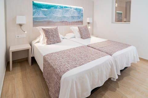 In-room safe, desk, cribs/infant beds, free WiFi