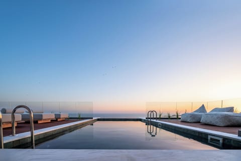 Rooftop pool