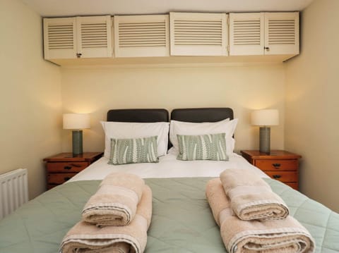 2 bedrooms, individually decorated, individually furnished, free WiFi
