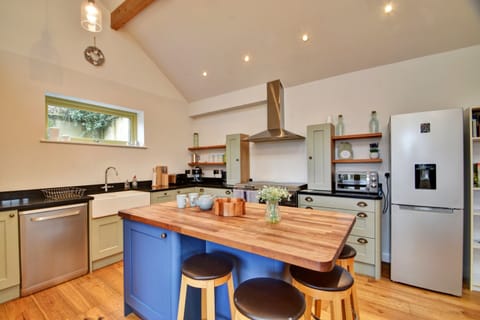 House | Living room | Fireplace