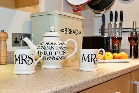 Cottage | Food and drink