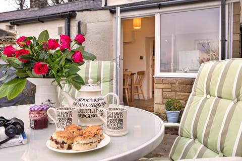 Cottage | Outdoor dining