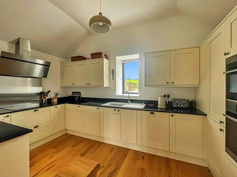 House | Private kitchen