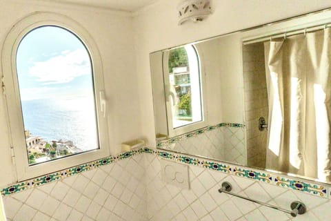 Shower, free toiletries, towels, soap