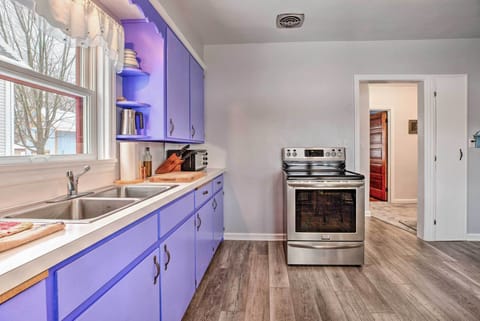 House (2 Bedrooms) | Interior