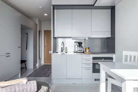Comfort Studio, City View | Private kitchen | Electric kettle