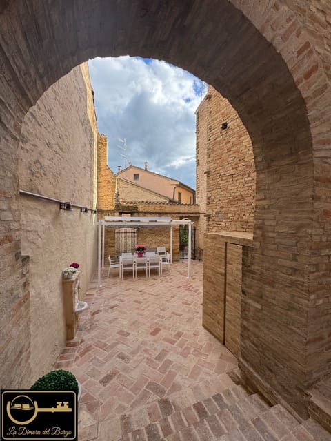Deluxe Townhome, Courtyard View | Terrace/patio