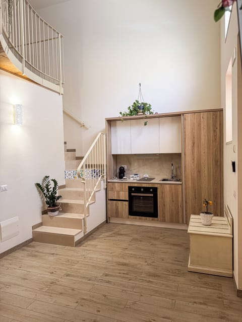 Full-size fridge, oven, stovetop, espresso maker