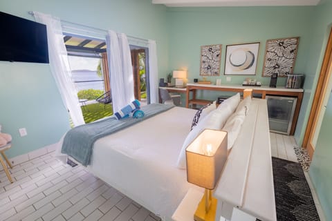 In-room safe, free WiFi