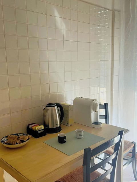 Apartment | Private kitchen | Coffee/tea maker, electric kettle