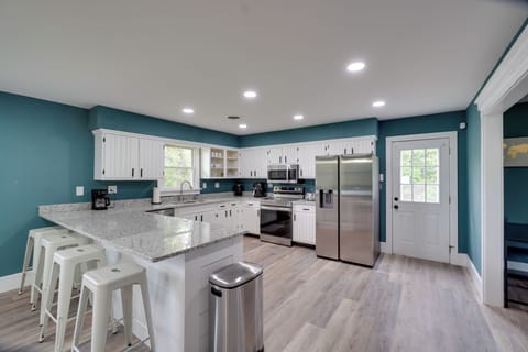 House (3 Bedrooms) | Interior