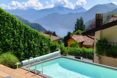 Seasonal outdoor pool, sun loungers