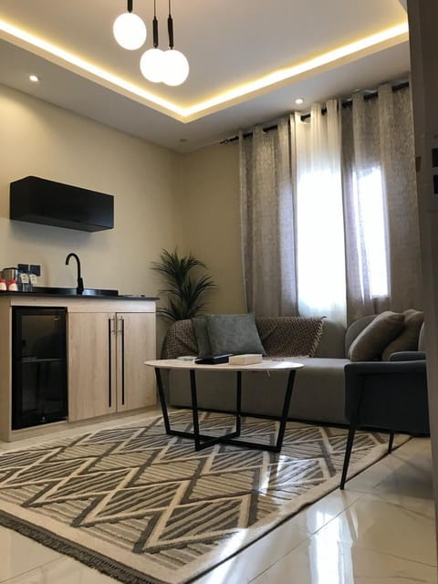 Studio | Living area