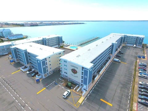 Condo, 2 Bedrooms | Exterior