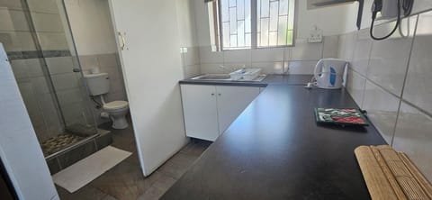 Basic Double or Twin Room, 1 Bedroom, Pool View | Private kitchen | Mini-fridge, microwave, stovetop, electric kettle