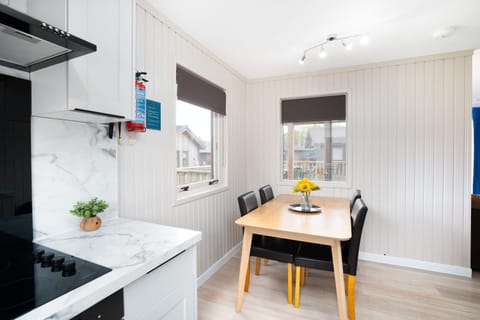 Apartment | 3 bedrooms, Internet