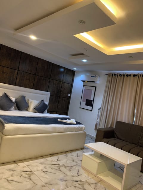 Presidential Suite