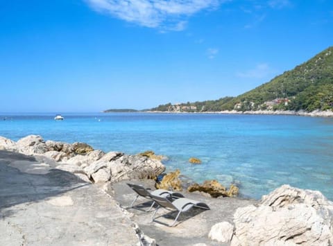 House (Holiday Home Seafront Oleandar) | Exterior