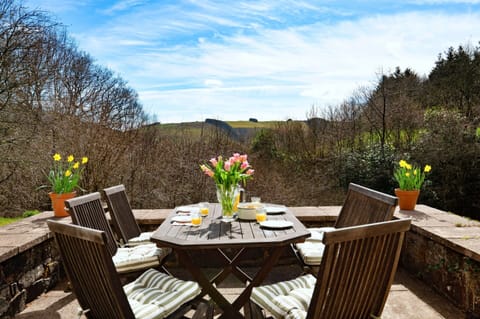 House | Outdoor dining