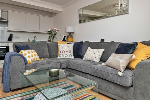 Apartment | Living room