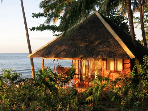Romantic Villa, Beach View, Beachfront | Premium bedding, in-room safe, free WiFi