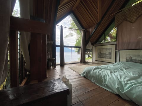 Standard Cabin, Lake View | Desk, WiFi (free), bed sheets