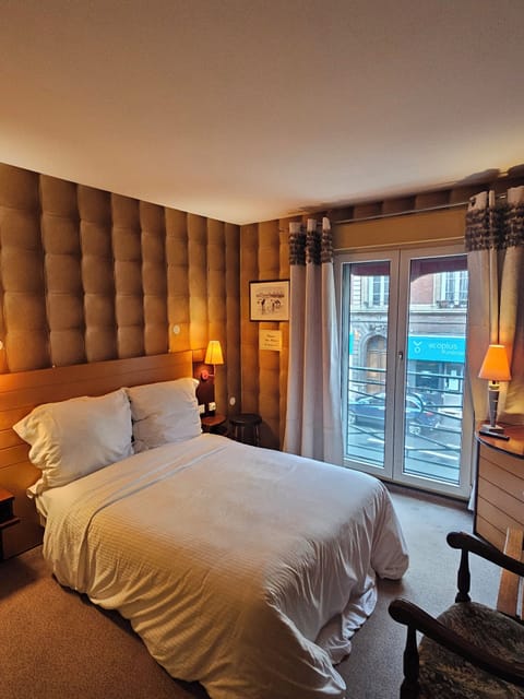 Classic Double Room | Desk, free WiFi, bed sheets