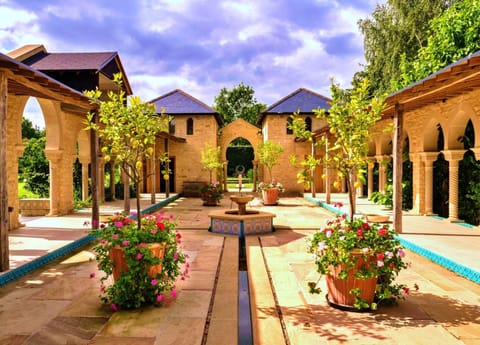 Cottage | Garden