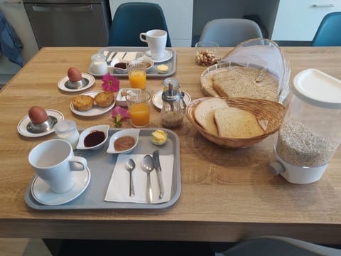 Daily continental breakfast for a fee