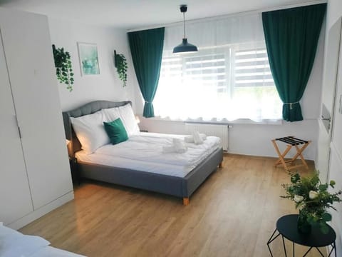 Laptop workspace, free WiFi