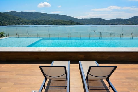 Apartment | Pool | 2 indoor pools
