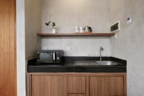 Villa, 1 Bedroom, Private Pool | Private kitchen | Mini-fridge, stovetop, coffee/tea maker, electric kettle