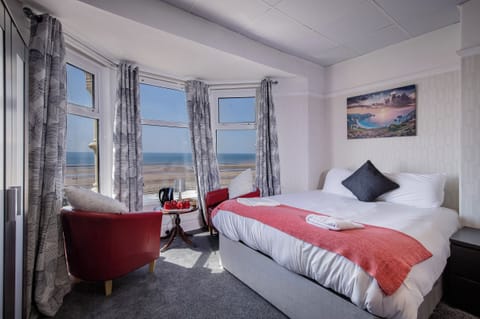 Family Quadruple Room, Beach View | Iron/ironing board