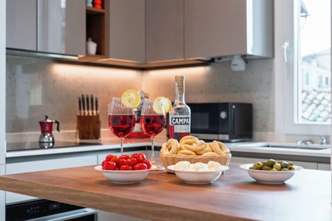 Superior Apartment, City View | Private kitchen