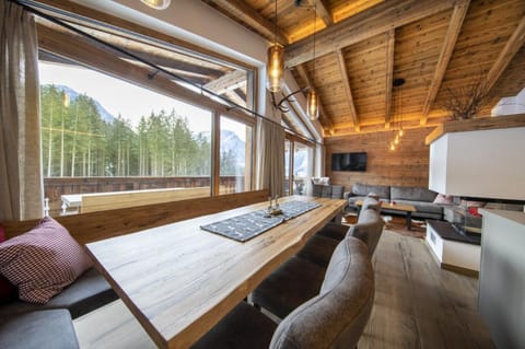 Chalet | Interior
